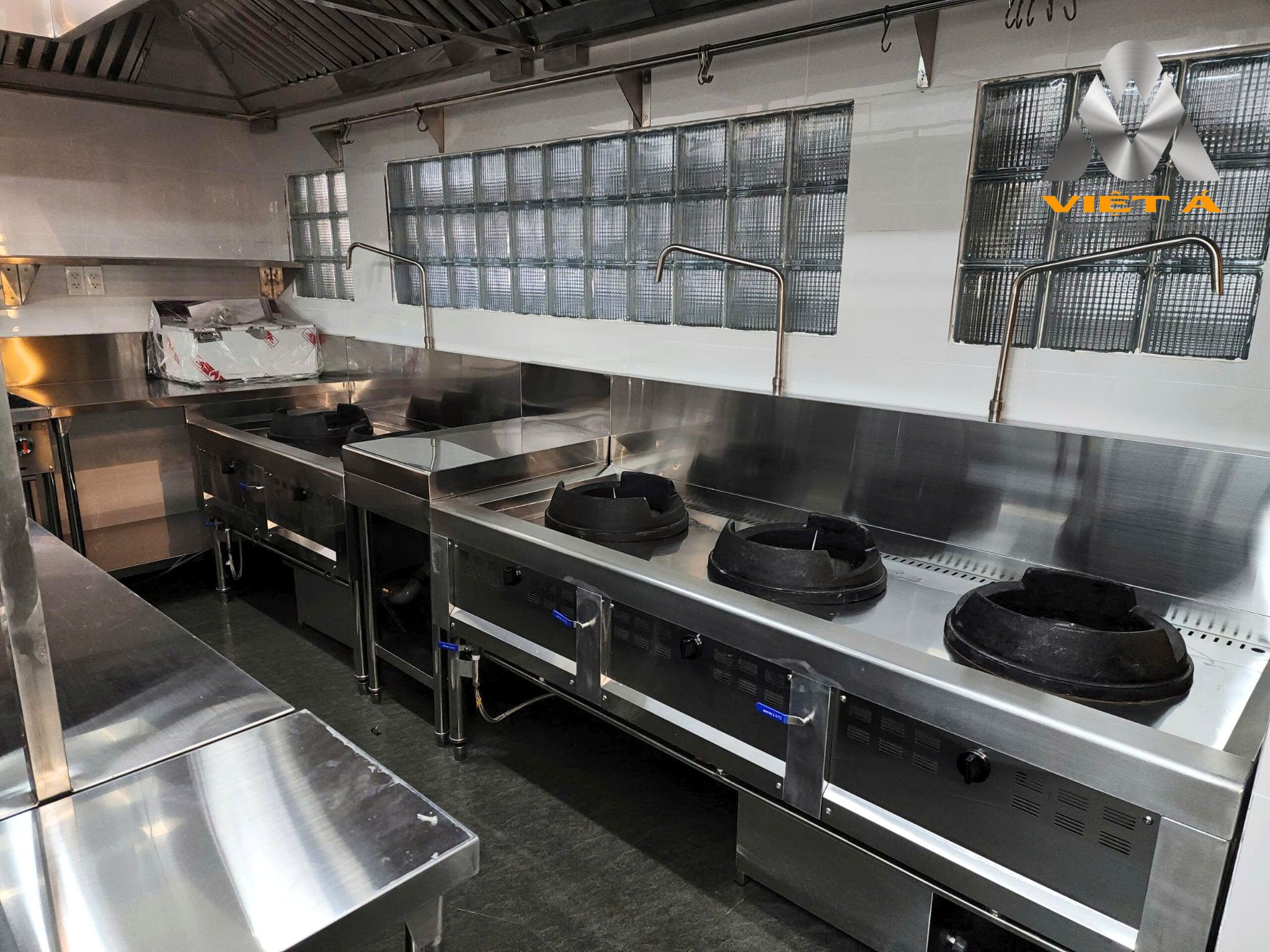 bep-a-3-hong-va-2-hong