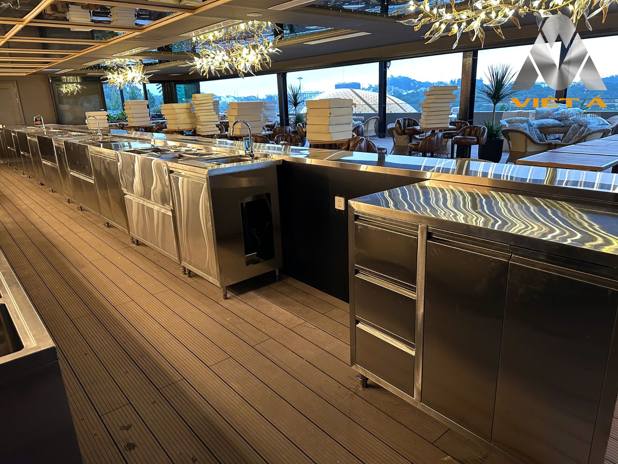 bon-rua-bep-nha-hang